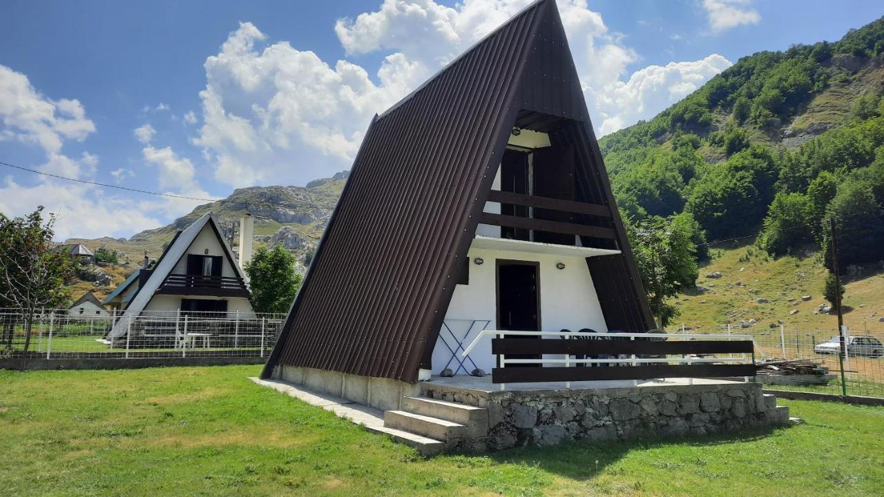 Katun Mokra Accommodation & Horseback Riding Podgorica Eksteriør billede